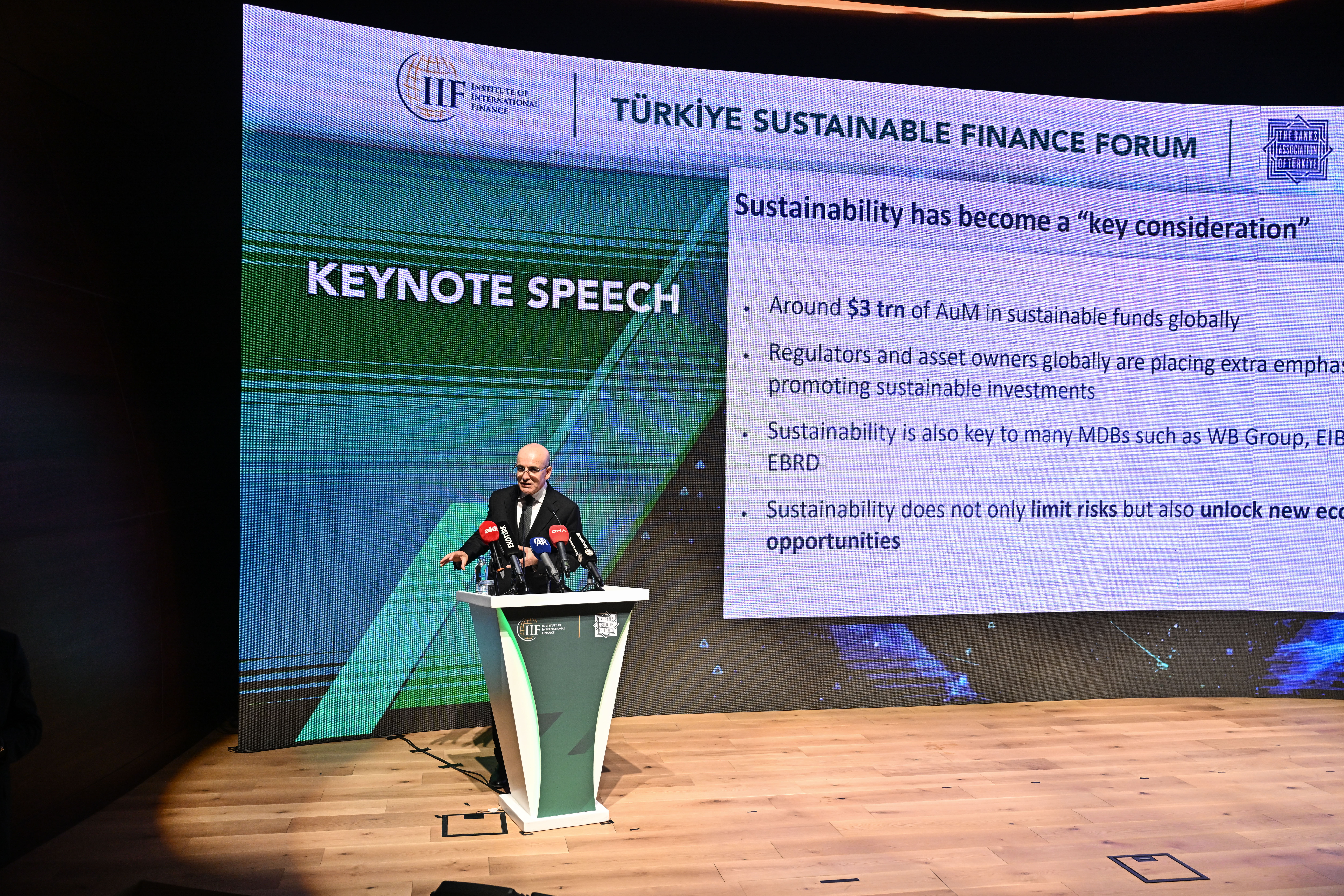 AA 20240510 34521106 34521102 TURKIYE SURDURULEBILIR FINANS FORUMU