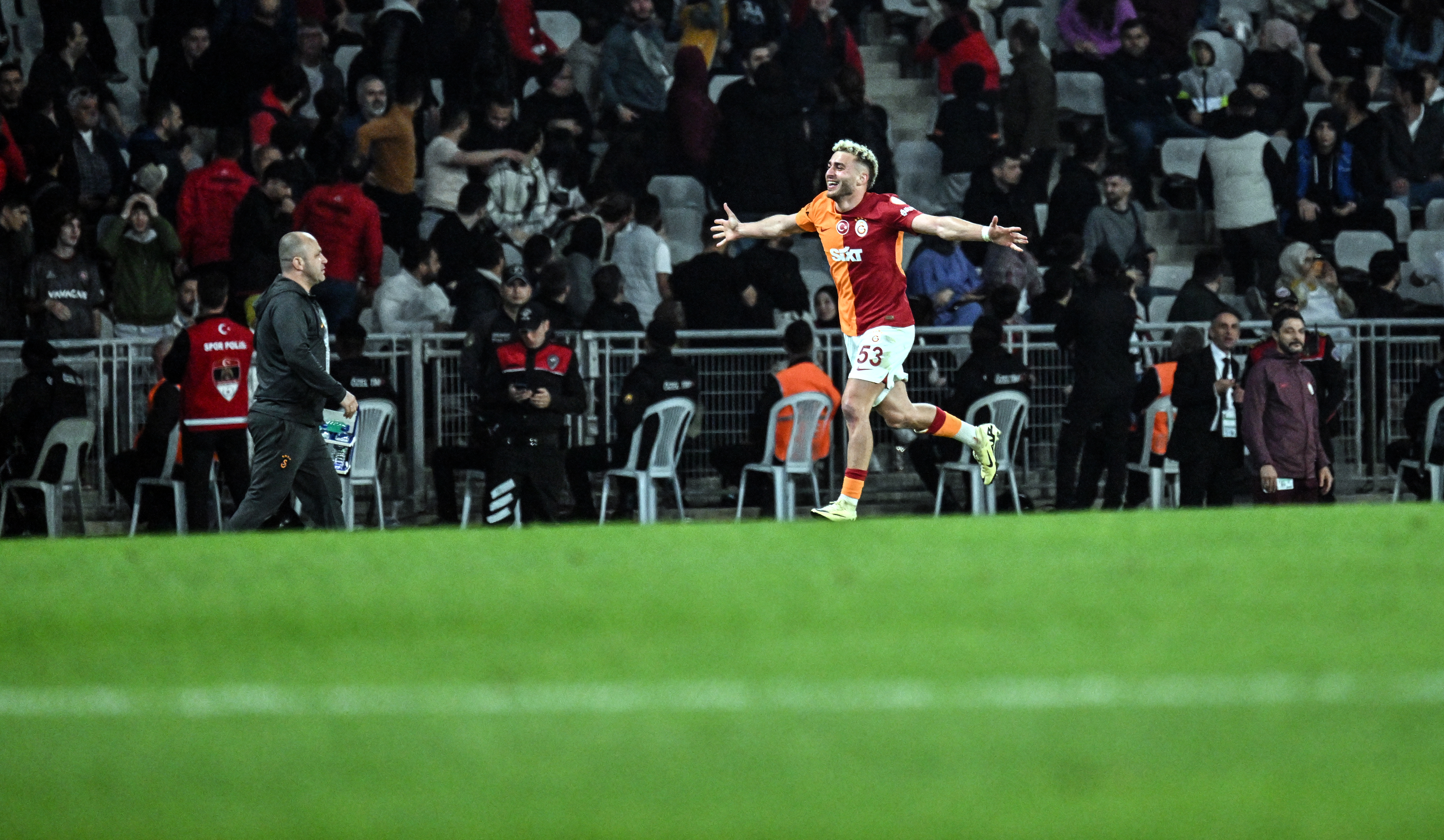 Derbide Dünya Devleri Akın Edecek! 25 Milyon Euro'luk Rekor Teklif Kapıda! 4 AA 20240512 34544551 34544547 VAVACARS FATIH KARAGUMRUKGALATASARAY