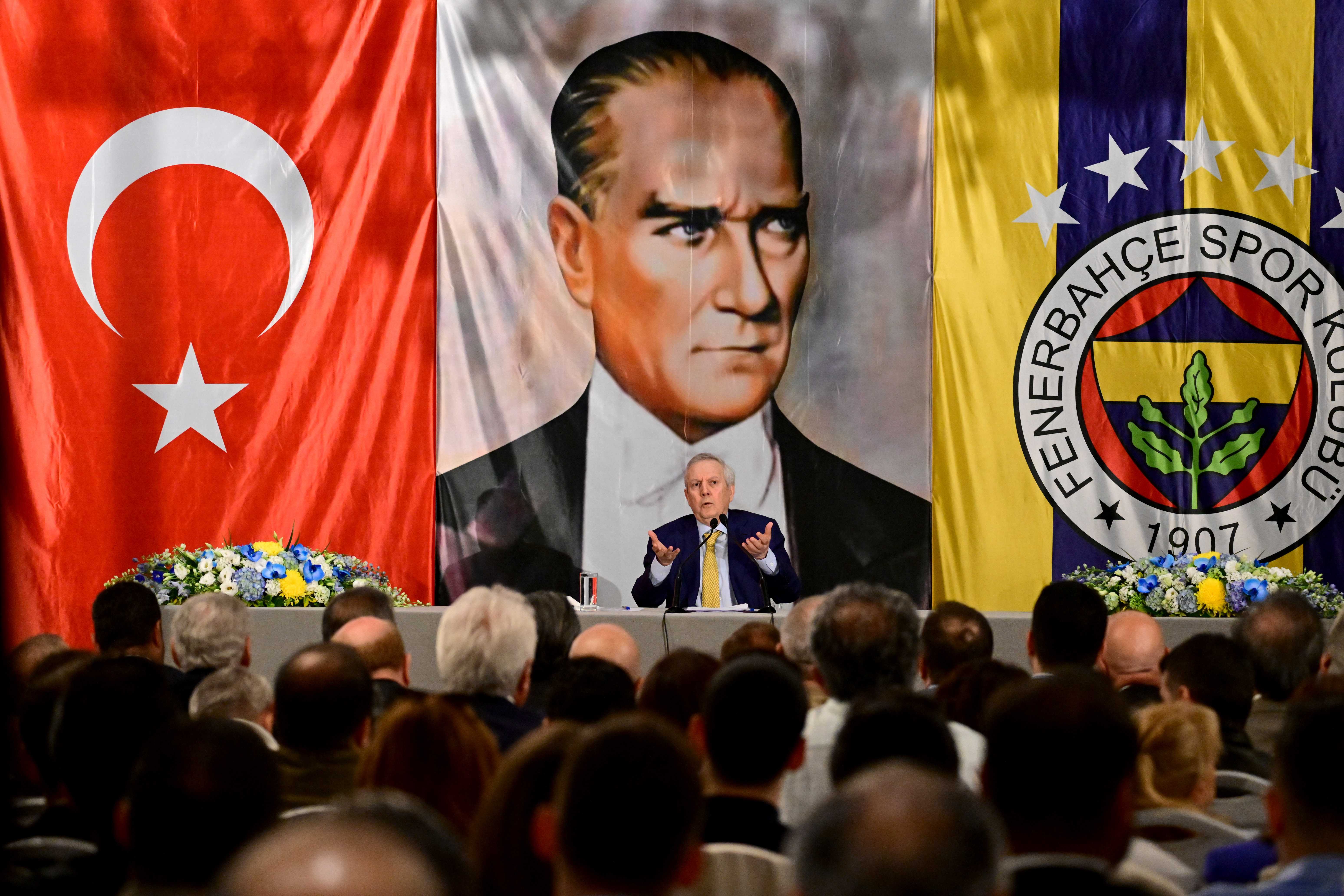 Aziz Yıldırım'dan Galatasaray Derbisi İçin İddialı Tahmin! 1 AA 20240515 34571583 34571573 FENERBAHCE SPOR KULUBU BASKAN ADAYI AZIZ YILDIRIM