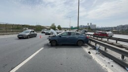 İstanbul’da Pazar Sabahı Trafiği Kilitleyen Kaza