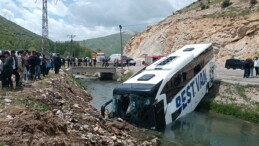 Bitlis’te Yolcu Otobüsü Dereye Düştü: 7 Yaralı