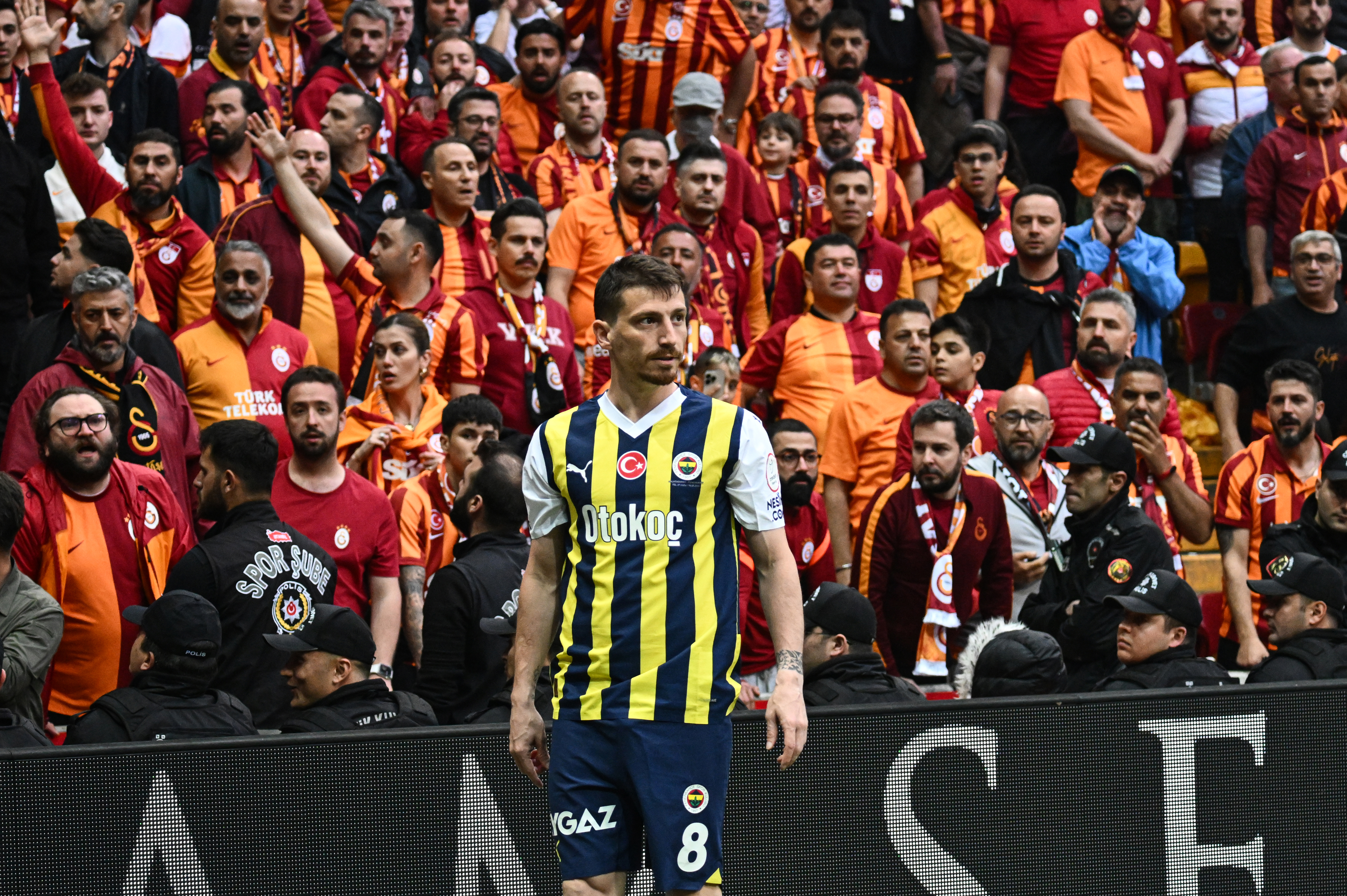 Fenerbahçe'den Mert Hakan Yandaş Kararı 1 AA 20240519 34617288 34617285 GALATASARAY FENERBAHCE