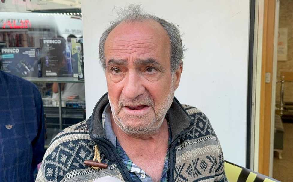 Bahçelievler'de Kuyumcu Soygunu: Tabanı ve Kasayı Delip Ziynet Eşyalarını Çaldılar 4 AA 20240520 34625901 34625900 BAHCELIEVLERDE BODRUM KATTAN TABANI VE KASANIN ALTI DELINEN KUYUMCU SOYULDU