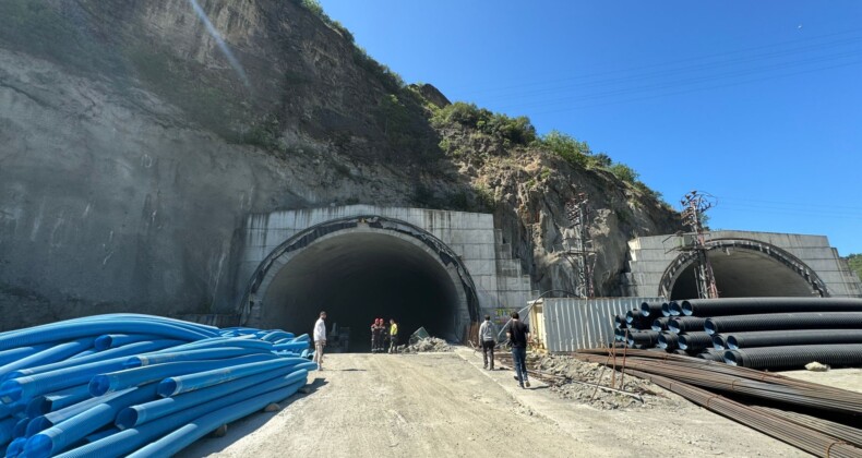Trabzon’da Tünel İnşaatında İskele Çöktü: İşçiler Mahsur Kaldı