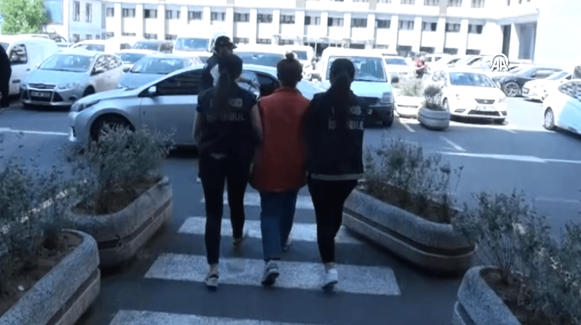 Ünlü Şarkıcı Kalben Gözaltında: İlk İfadesi Ortaya Çıktı! 1 Ekran goruntusu 2024 05 08 173541