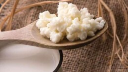 Aç Karnına Veya Yatmadan Önce Kefir İçilir mi? Her Gün Kefir İçmenin Faydaları!