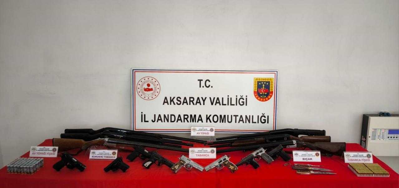 Aksaray’da Bir Düğün Evinde Cephanelik Çıktı! 2 aksarayda bir dugun evinde cephanelik cikti 2 Ykh5EJV7