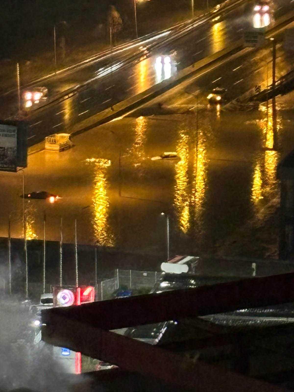 Ankara'yı Sel Aldı! Cadde ve Sokaklar Göle Döndü 1 ankarayi sel aldi cadde ve sokaklar gole dondu 1 LgCOCWRw