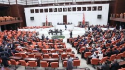 Fahiş Fiyat ve Stokçuluk Cezalarını Artıran Kanun Teklifi Yasalaştı