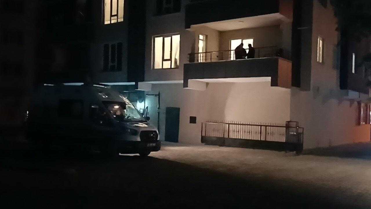 Gaziantep'te Aile Katliamı: Eşini Öldürdü, Oğlu ve Damadını Yaraladı 1 gaziantepte aile katliami esini oldurdu oglu ve damadini yaraladi 1 C9iysqlD