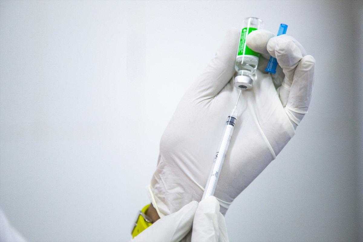 ilac devi astrazeneca yan etkileri nedeniyle covid 19 asisini kuresel capta geri cekti 4