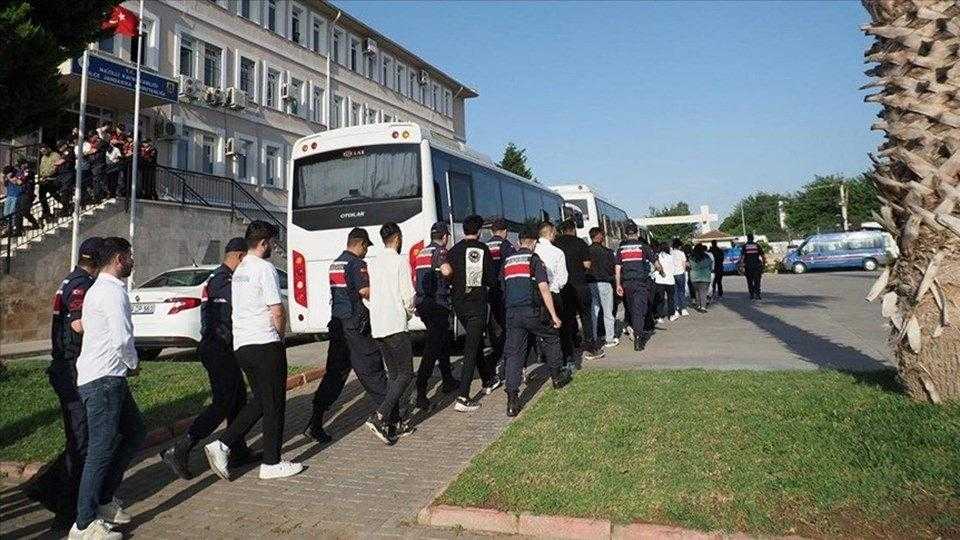 İnternetten Alışveriş Yapanlar Dikkat: 17 İlde 1 Milyar Liralık Büyük Vurgun Yapıldı! 1 internetten alisveris yapanlar dikkat 17 ilde 1 milyar liralik buyuk vurgun yapildi 1 YGMdJliQ