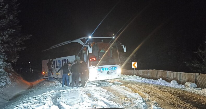Kastamonu’da Mayıs Ayında Kara Kış: Araçlar Yolda Mahsur Kaldı!