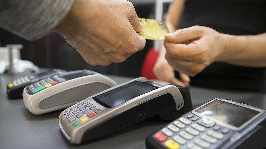Kredi Kartlı Ödemelerde Rekor Artış: Nisan'da 1,1 Trilyon Lirayı Aştı 3 kredi kart