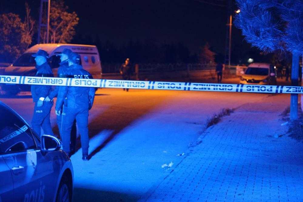 Minibüs Kurşunlamanın Sebebi Düğün Kavgası Çıktı 2 minibus kursunlamanin sebebi dugun kavgasi cikti 2