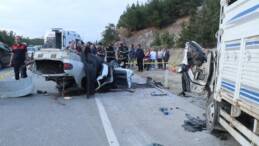 Nişan Alışverişi Dönüşü Kaza: 3 Ölü, 2 Yaralı