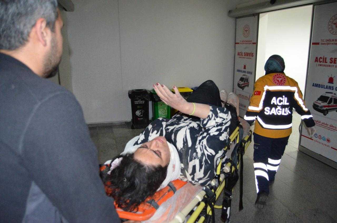 Otobüs Şarampole Devrildi: Ölü ve Yaralılar Var 2 son dakika otobus sarampole devrildi olu ve yaralilar var 2