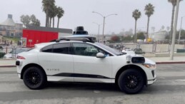 Taksi Devri Kapanıyor mu? Robot Taksiler Ayda 50 Bin Yolcu Taşıdı!