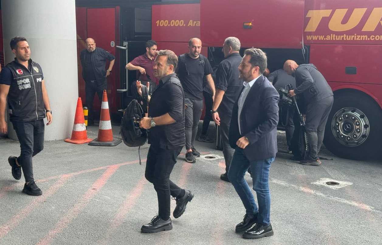 Galatasaray'da Şok Ayrılık! Erden Timur Görevi Bırakıyor 3 AA 20240525 34678727 34678722 GALATASARAY KAFILESI KONYAYA GITTI