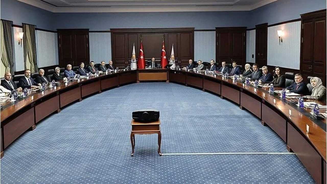 AK Partide Kopek Duzenlemesi ve Ekonomi Gundem 1