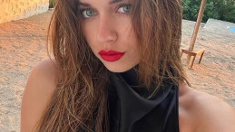 Afra Saraçoğlu Güzelliğiyle, İspanya Tatiliyle Büyüledi
