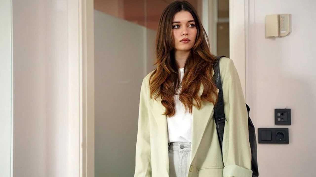 Afra Saraçoğlu'nun İspanya Kaçamağı 4 Afra Saracoglunun Ispanya Kacamagi 5