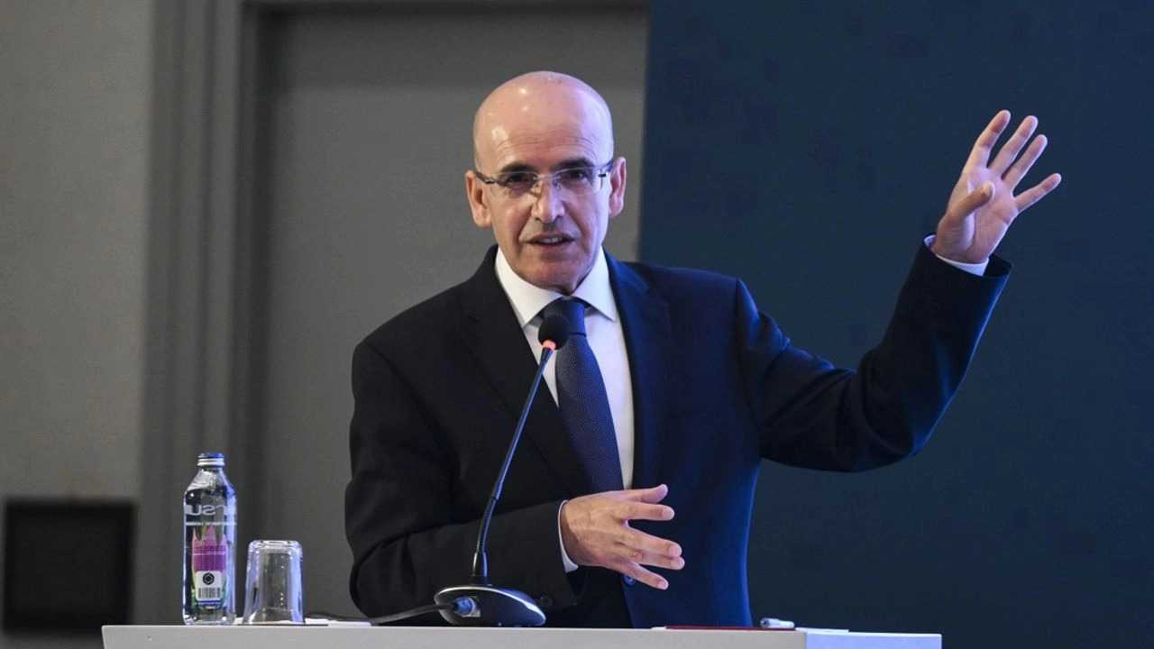 Bakan Mehmet Şimşek'ten Önemli Açıklama: Erteliyoruz 1 Bakan Mehmet Simsekten Onemli Aciklama Erteliyoruz 1