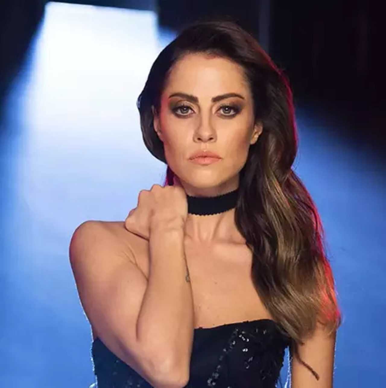 Derya Ulug Konser Sonrasi Rahatsizlandi Saglik Durumu Nasil 1