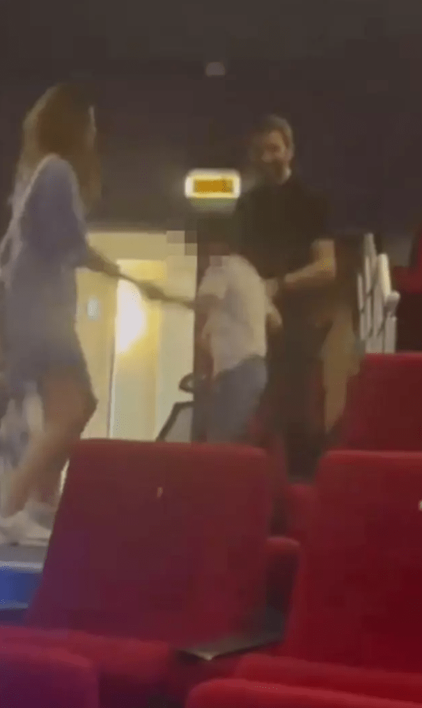 Skandal! Öğretmen Otizmli Çocuğu Mezuniyet Töreninden Dışladılar! 3 Ekran goruntusu 2024 06 06 133650