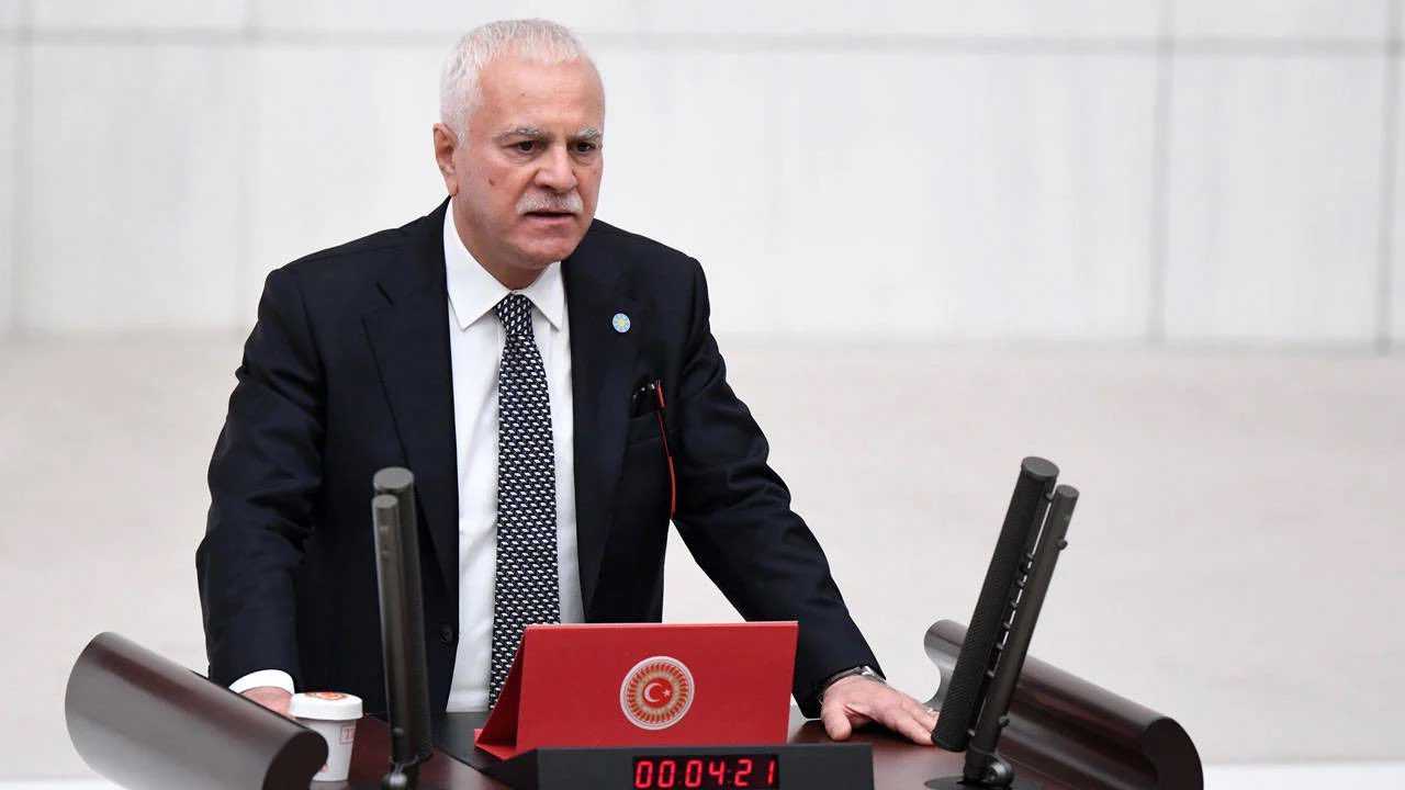 İYİ Parti'de Üst Düzey İstifa Depremi! 1 GRFQufoXAAAYqvL