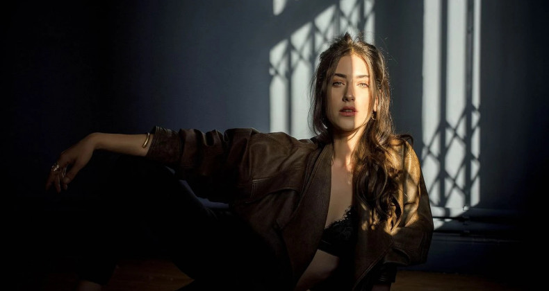 Hazal Kaya: Ali Evde, Beren’le Sorun Yok