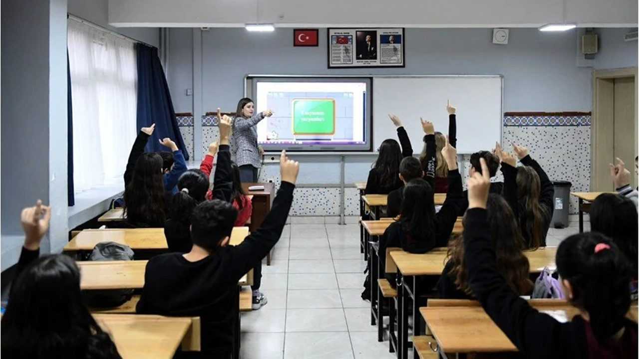 Öğretmenlikte Yeni Dönem Başlıyor 1 Ogretmenlikte Yeni Donem Basliyor 1