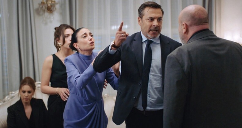 Kızılcık Şerbeti Sezon Finalinde Sırlar Ortaya Çıkıyor