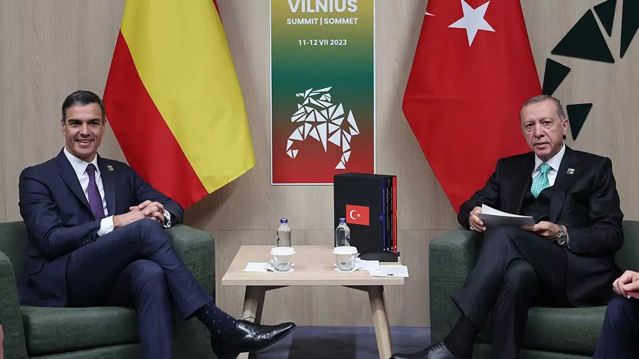 Tarihi Zirve: İspanya ve Türkiye Ortaklığı 2 Tarihi Zirve Ispanya ve Turkiye Ortakligi 3
