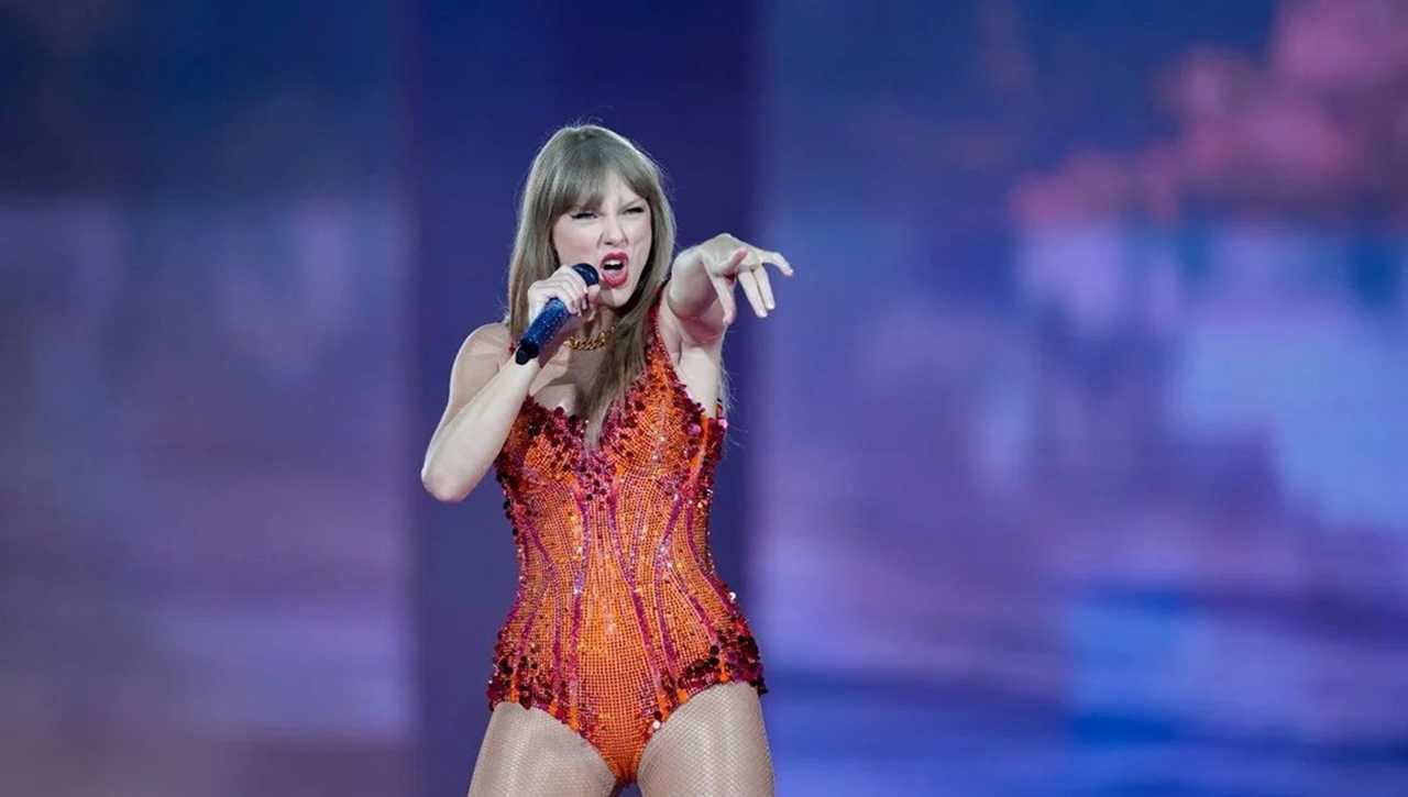 Taylor Swift: Eras Turnesiyle Müziğin Kalbinde 2 Taylor Swift Eras Turnesiyle Muzigin Kalbinde 3