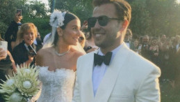 Tolga Sarıtaş ve Zeynep Mayruk: Çeşme’de Sonsuzluğa Evet