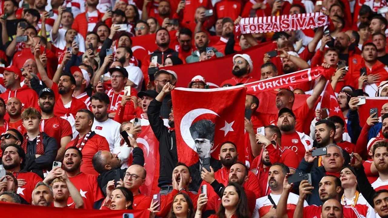 Türkiye, EURO 2024'e Galibiyetle Başladı 4 Turkiye EURO 2024e Galibiyetle Basladi 2