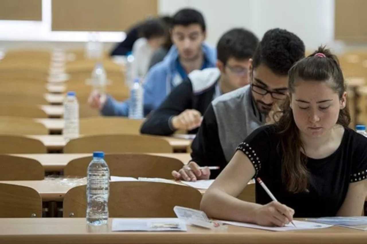 YKS 2024: Gençlerin Kaderini Belirleyecek Büyük Sınav 1 YKS 2024 Genclerin Kaderini Belirleyecek Buyuk Sinav 1