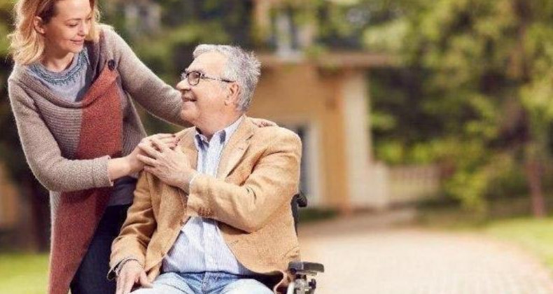 Yaşlı ve Engelliye 4,8 Milyar TL Sosyal Destek