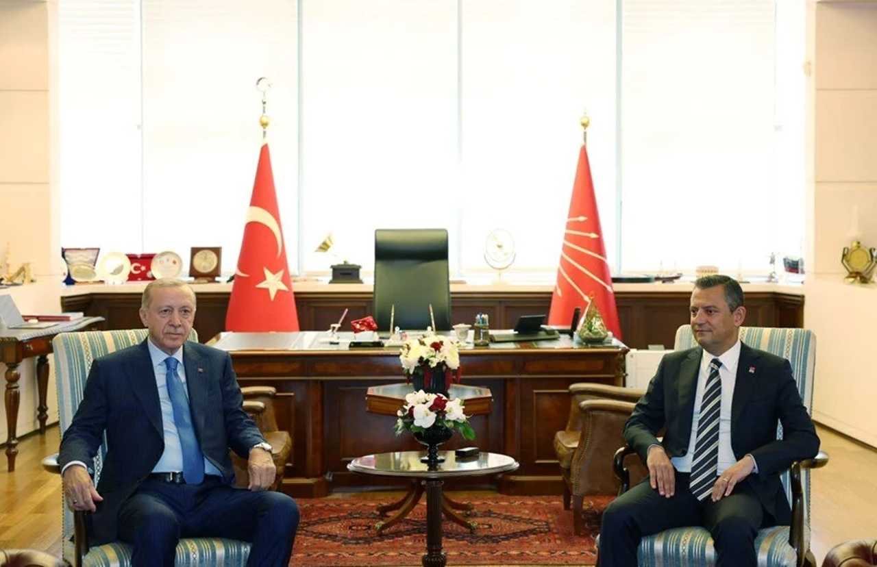 Zirvede Bulusma Erdogan ve Ozelin Gorusmesi 5