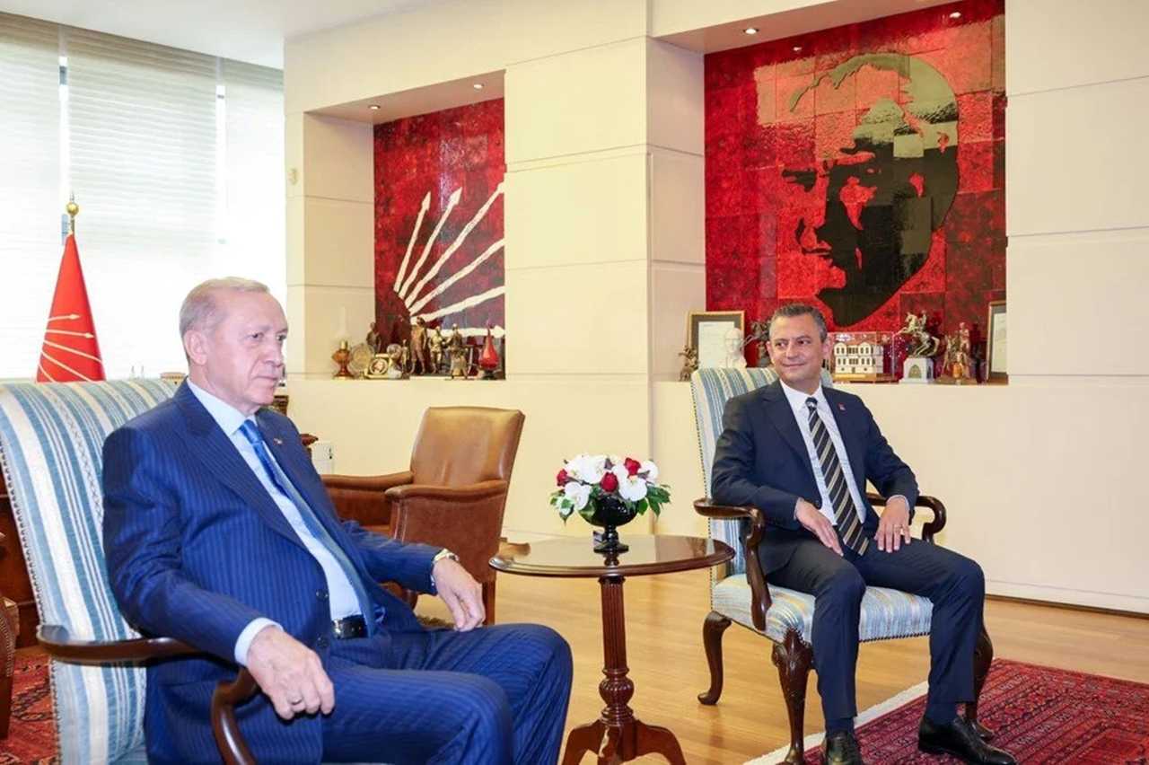 Zirvede Bulusma Erdogan ve Ozelin Gorusmesi 6