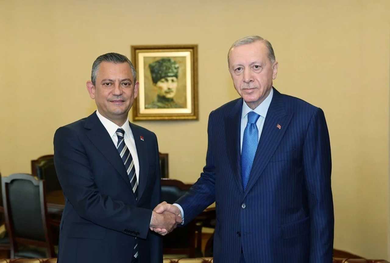 Zirvede Bulusma Erdogan ve Ozelin Gorusmesi 7
