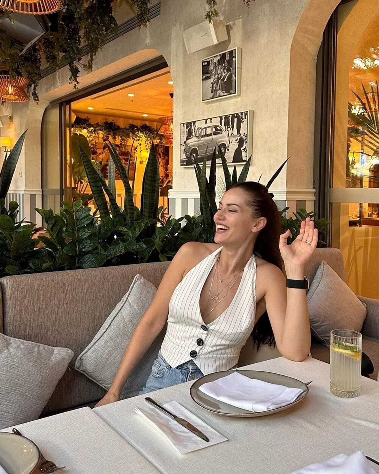 Fahriye Evcen ve Burak Özçivit: Sevgi Dolu Yılların İzinde 2 fahriye evcen burak ozcivit