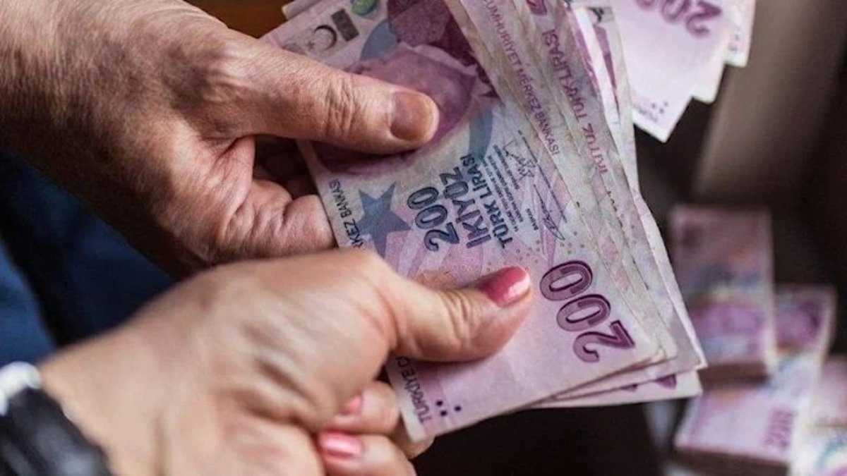 Memur Maaşlarında Zam Heyecanı: İşte Tahmini Rakamlar 3 memur maas zammi shut