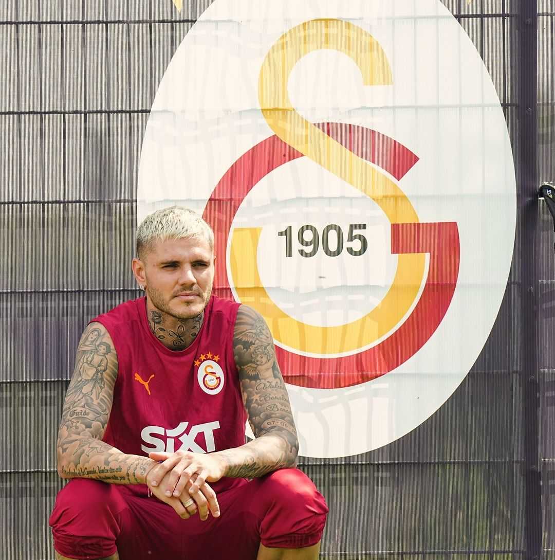 Simge Sağın'dan Icardi'ye Açık Mesaj: "Aşkın Olayım!" 12 450503973 1414201315965187 5593939925863636474 n