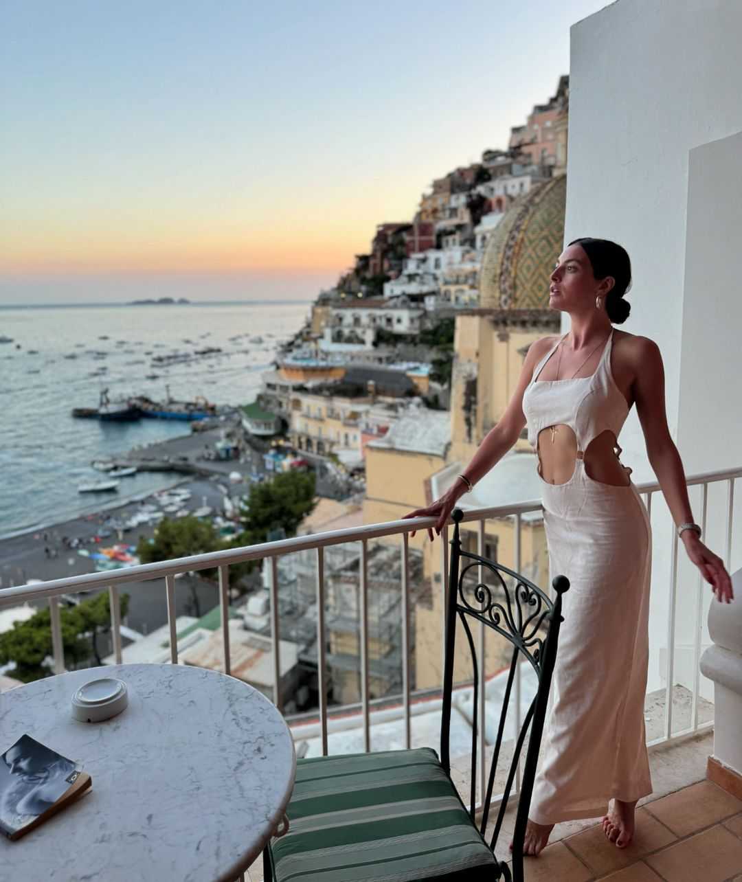 Melis Sezen'den Cesur Tatil Pozları Nefesleri Kesti! 3 452982613 1153607132592855 2809791545820499513 n