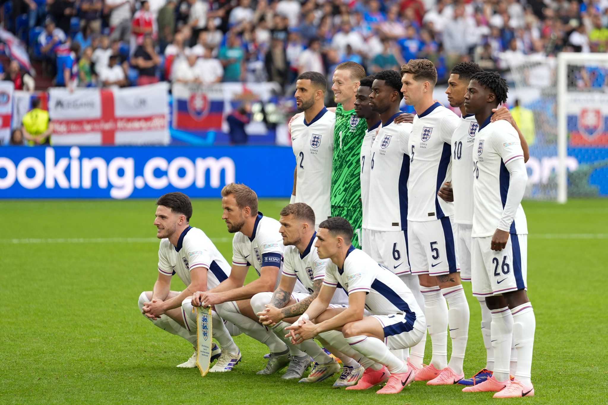 AA 20240630 35015243 35015239 2024 AVRUPA FUTBOL SAMPIYONASI INGILTERE SLOVAKYA