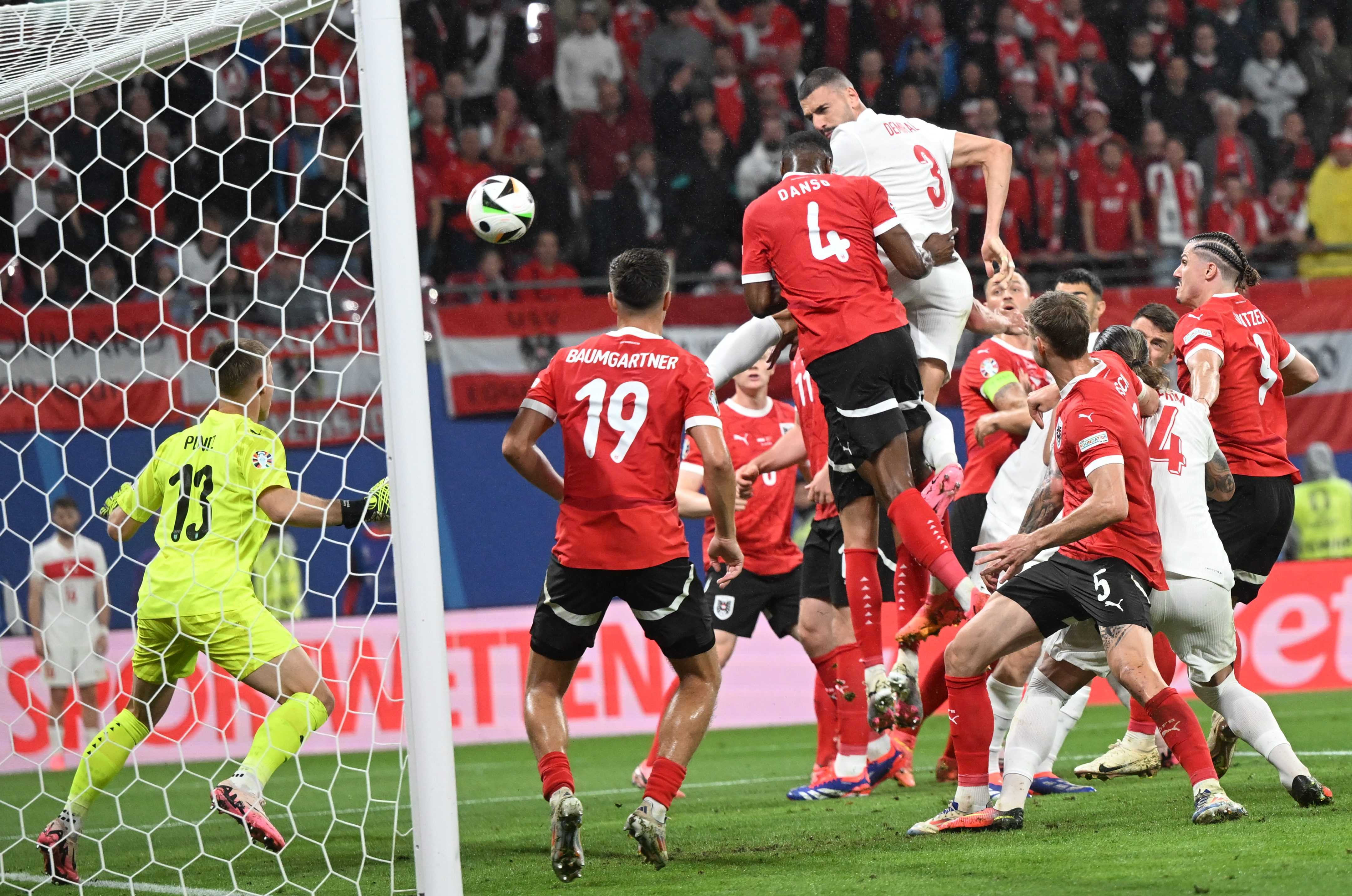 Almanya'dan Türkiye-Hollanda Maçı İçin Olağanüstü Önlem! 3 AA 20240702 35037978 35037975 2024 AVRUPA FUTBOL SAMPIYONASI AVUSTURYA TURKIYE