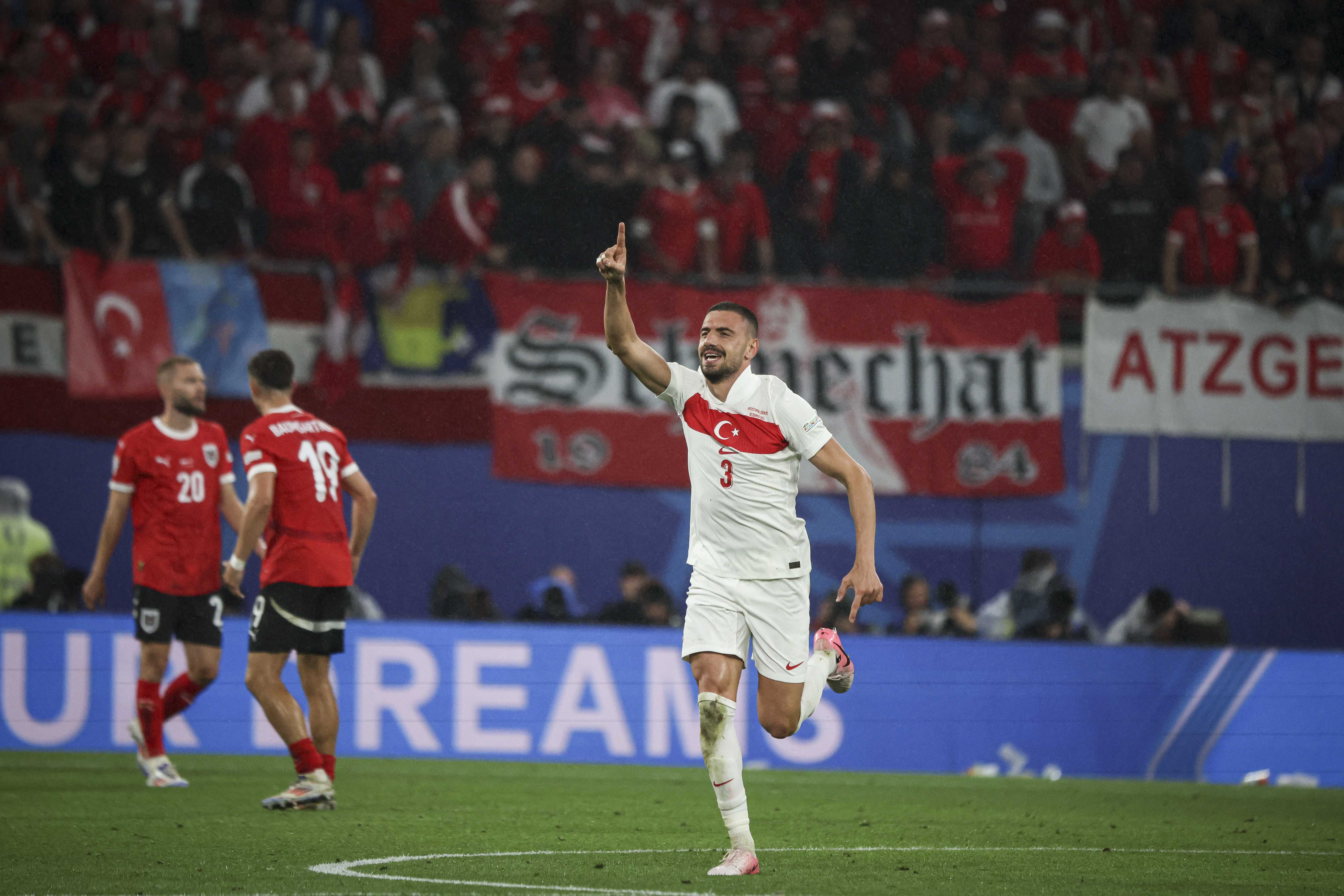 UEFA'dan Skandal Karar: Merih Demiral'ın Bozkurt İşaretine Soruşturma 3 AA 20240702 35039294 35039293 2024 AVRUPA FUTBOL SAMPIYONASI AVUSTURYA TURKIYE