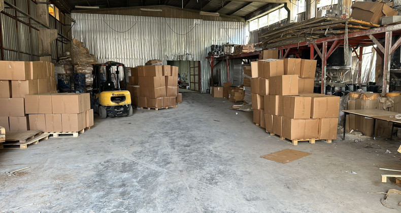 Adana’da Kaçak Sigara Operasyonu: 2 Kişi Gözaltında
